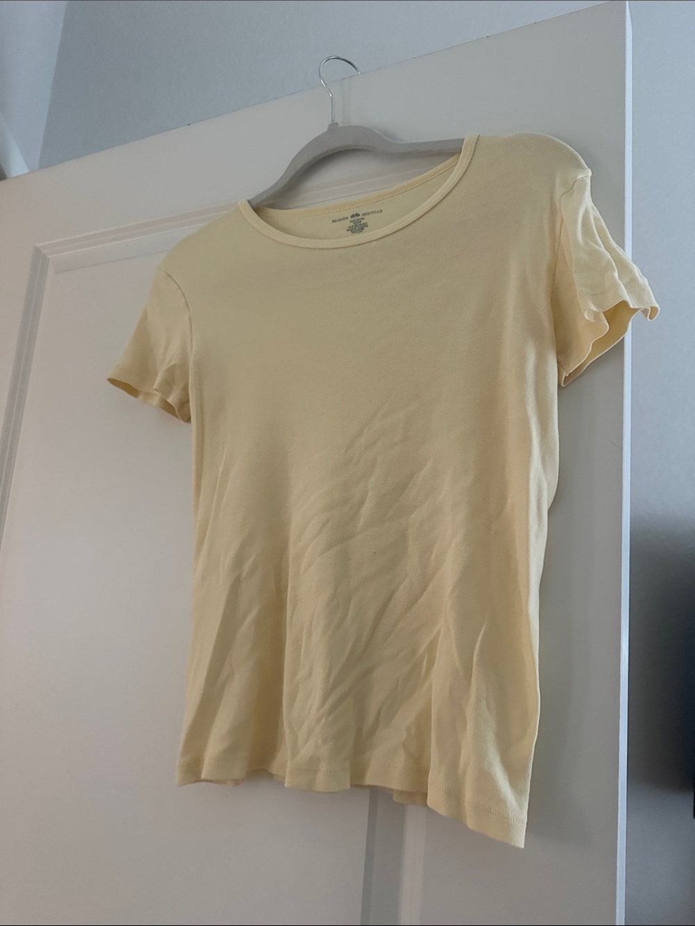 Brandy Melville Short Sleeve Crewneck Tee in Pale Pink & Light Yellow - Picture 2 of 4